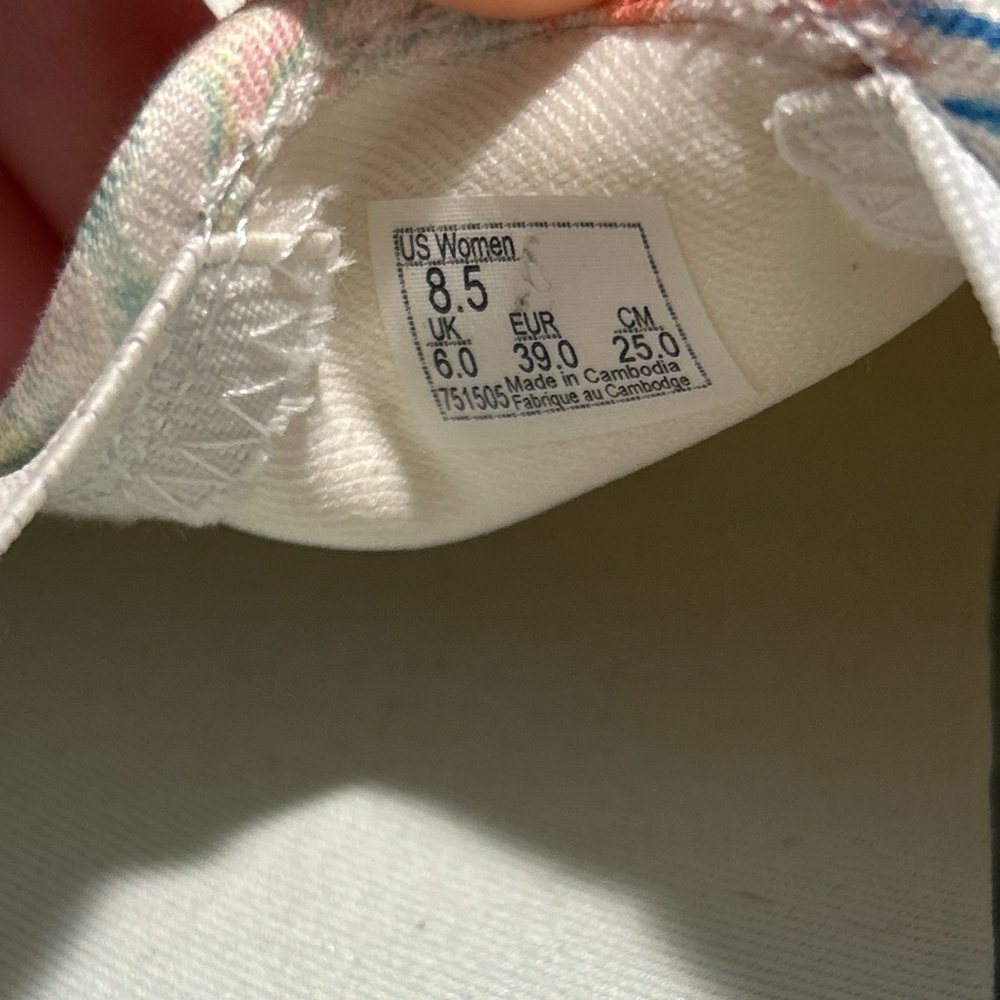 Vans - Picture 5 of 5